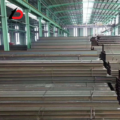 Hot Dip Galvanized Struktur Baja Karbon I / H Balok Untuk Solar Mounting System Disesuaikan Struktural