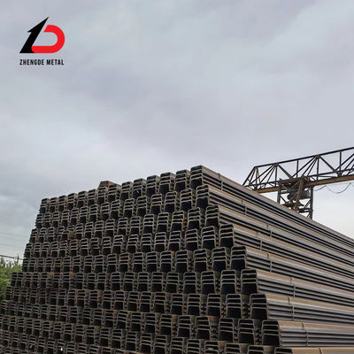 AISI Sy295 Lembar tumpukan 600 X 130 Sy390 Type3 Type4 Ringan digulung panas