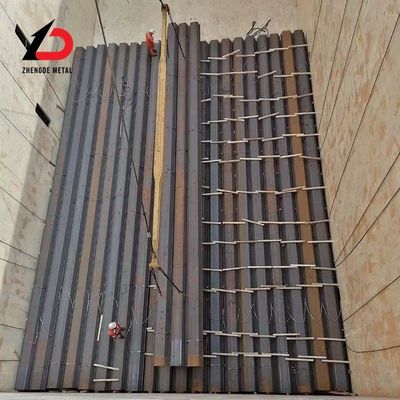 Tumpukan Lembar Tipe U 12m