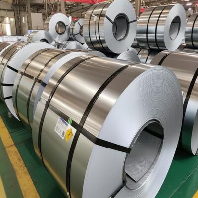 No3 Selesaikan Hot Dip Galvanized Steel Coil dengan kekuatan tarik 270-500 N/mm2 dan Lebar 600-1500 mm untuk Konstruksi